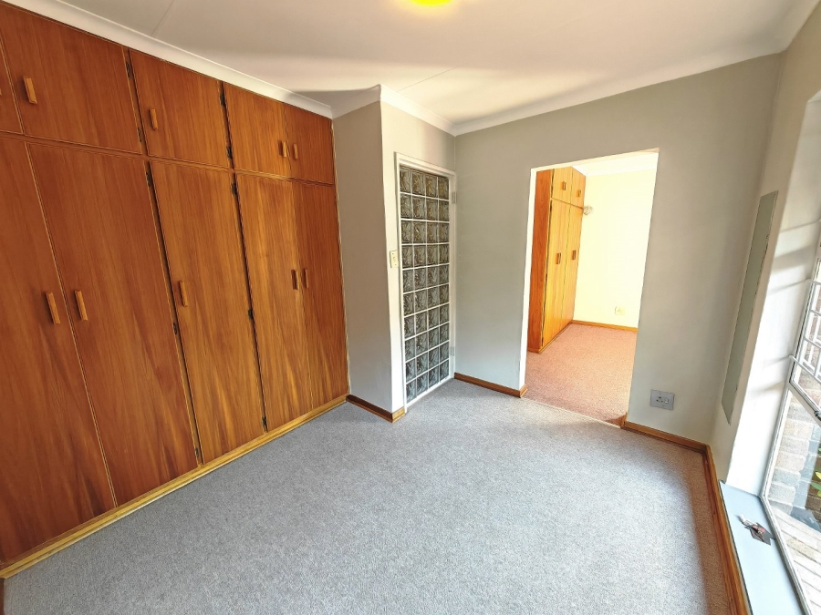 4 Bedroom Property for Sale in Langenhovenpark Free State